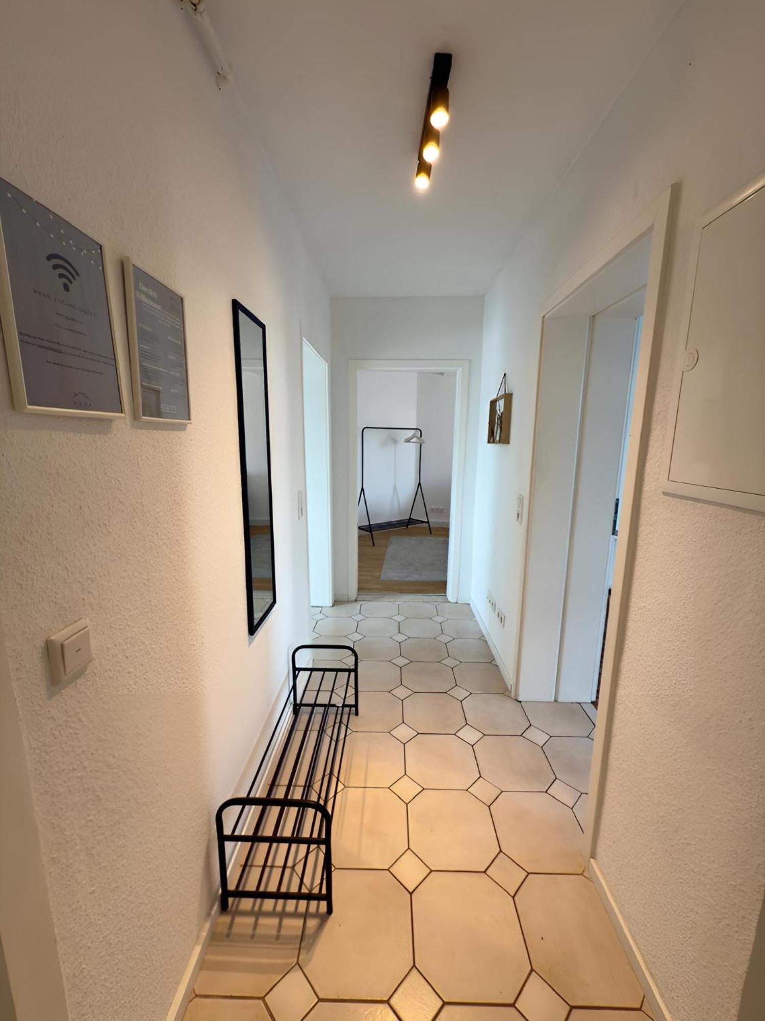 Raha Apartments - Ihr Komfortables Zuhause - Garten - Vollausstattung - Balkon - Parkplatz Kassel Ngoại thất bức ảnh